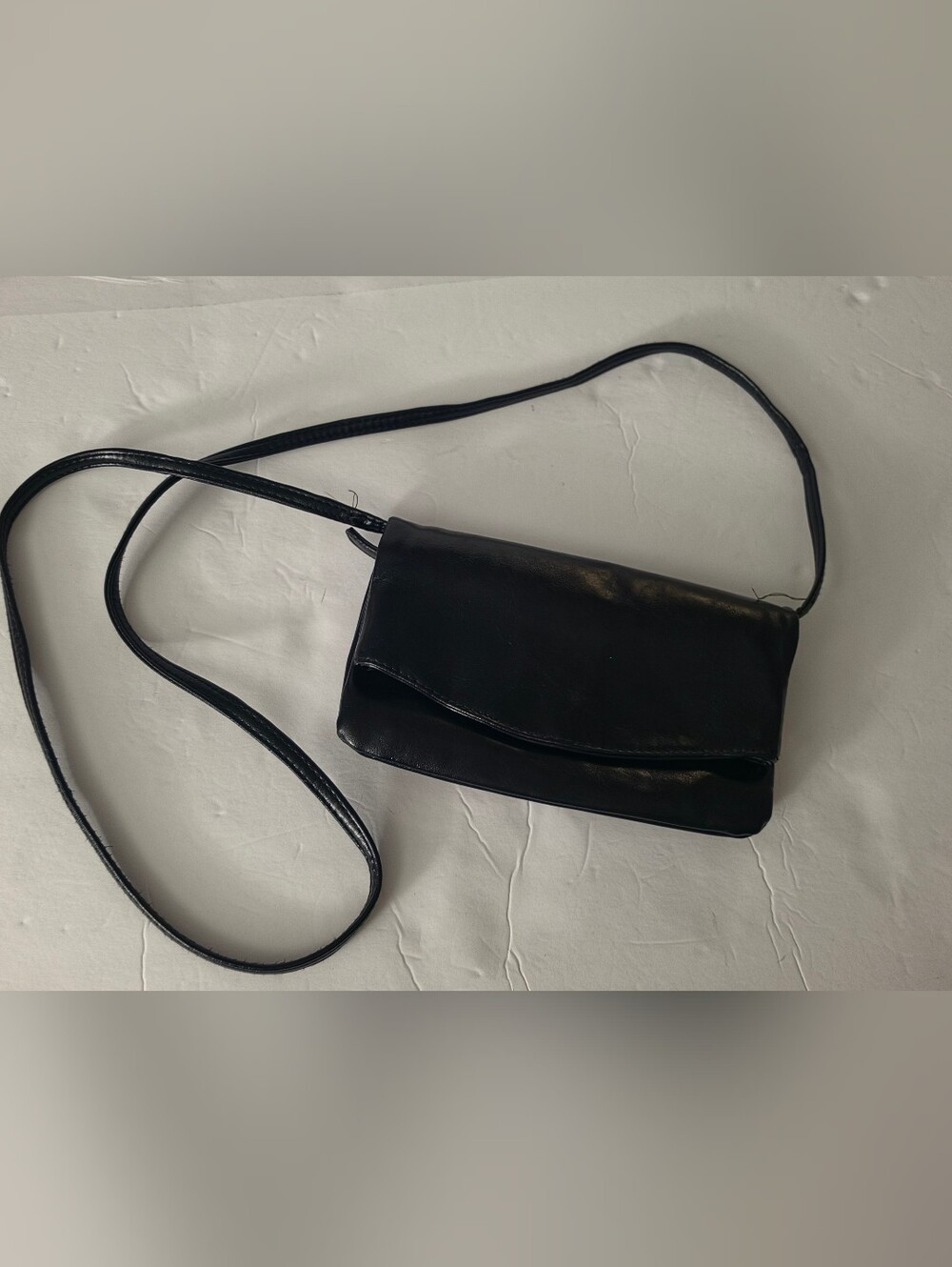 Classic Black Leather Crossbody Bag - Timeless Minimalist Style